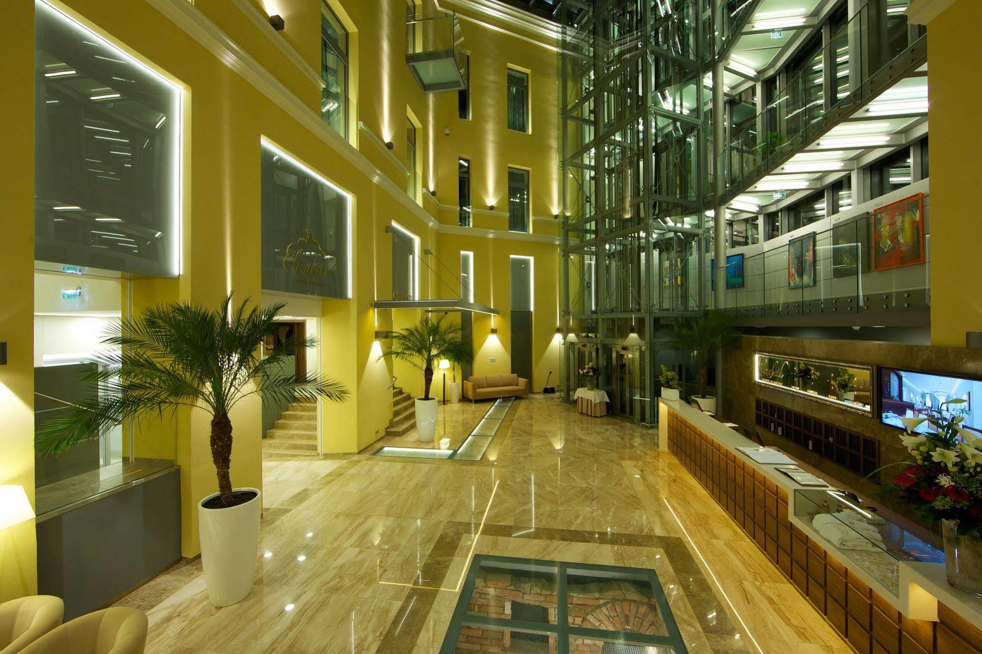Hotel Elizabeth Trenčín Exterior foto